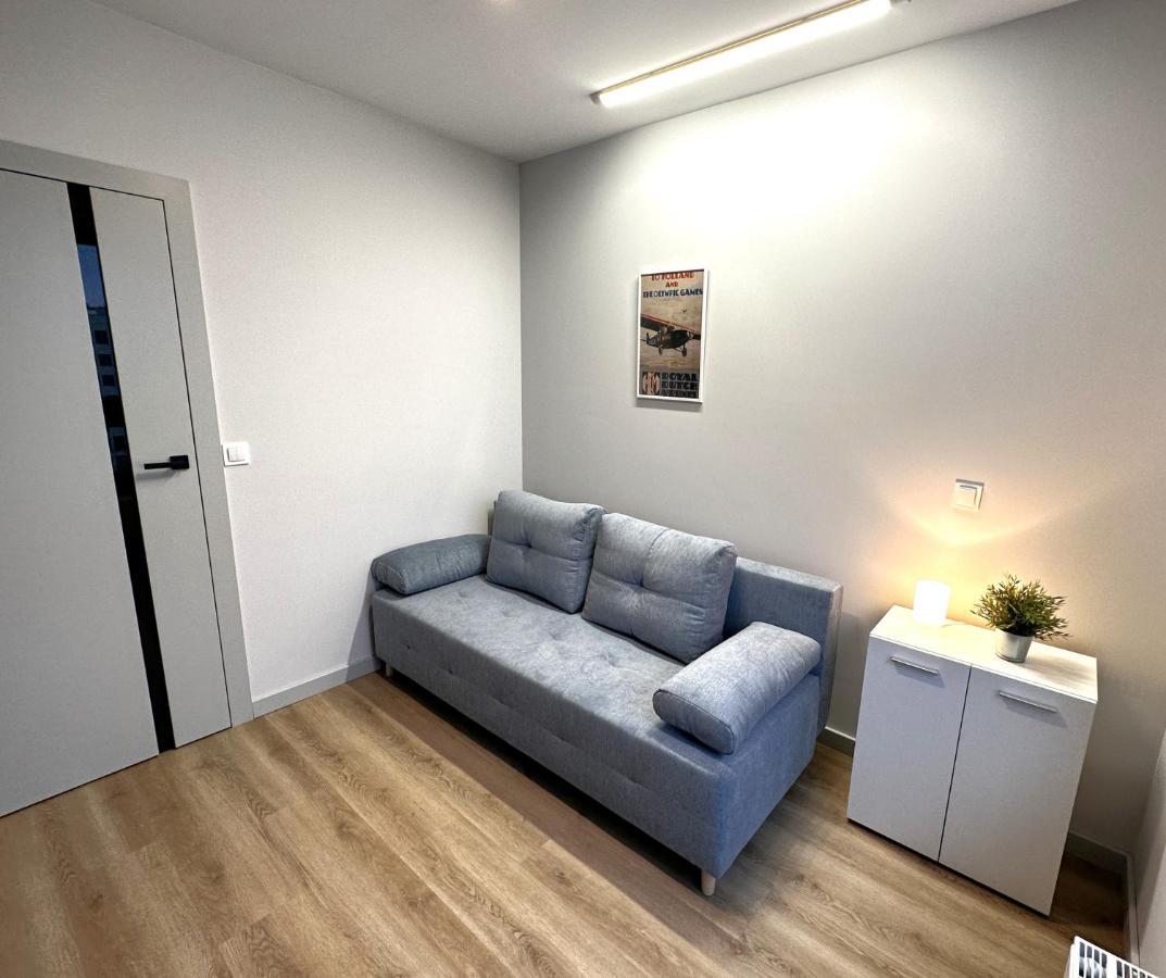 Apartament Lotnisko Chopina Warsaw Airport Экстерьер фото